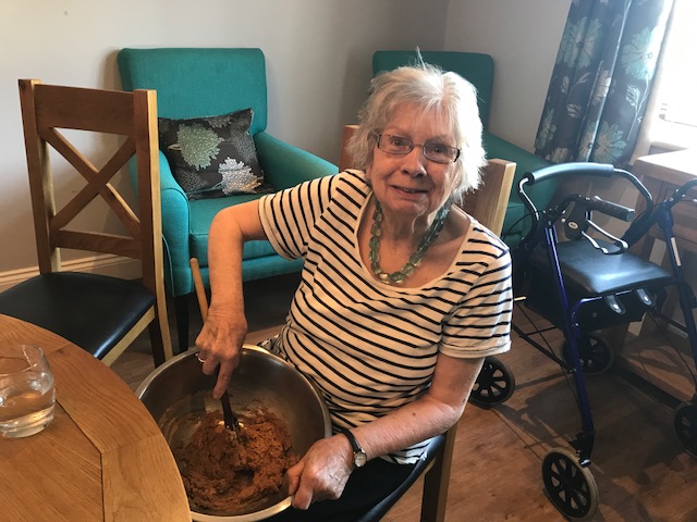 Cake baking